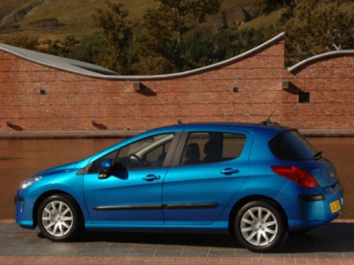 Peugeot_308_Hatchback 5 door_2008.jpg