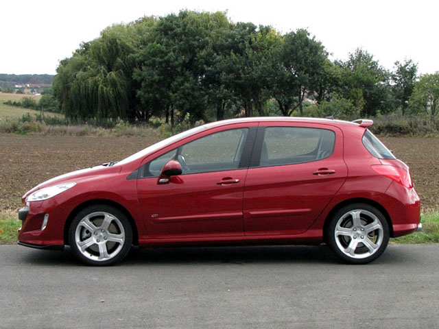 peugeot-308-gti-2010.jpg