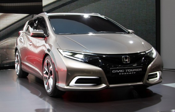 konkurenty-pejo-308-2014-honda-civic