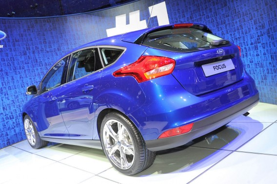 ford-focus-2015-goda-foto-video-1