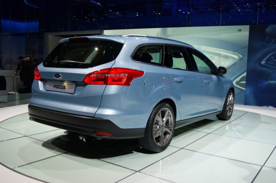 ford-focus-2015-goda-foto-video-3