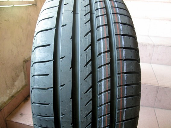 goodyear-eagle-f1-asymmetric-2